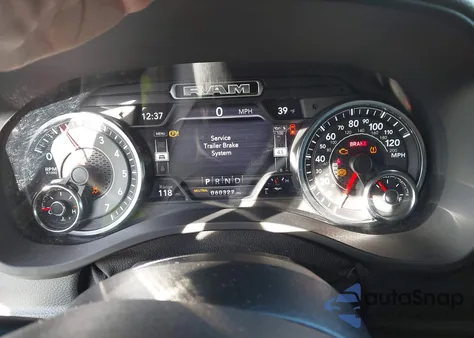 2021 Ram 1500 Big Horn 4X4 5'7 Box from USA, damaged, VIN 1C6SRFFT9MN716799